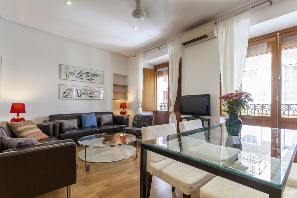 Artist'S Charming Design - Space Maison Apartments Sevilla Bagian luar foto